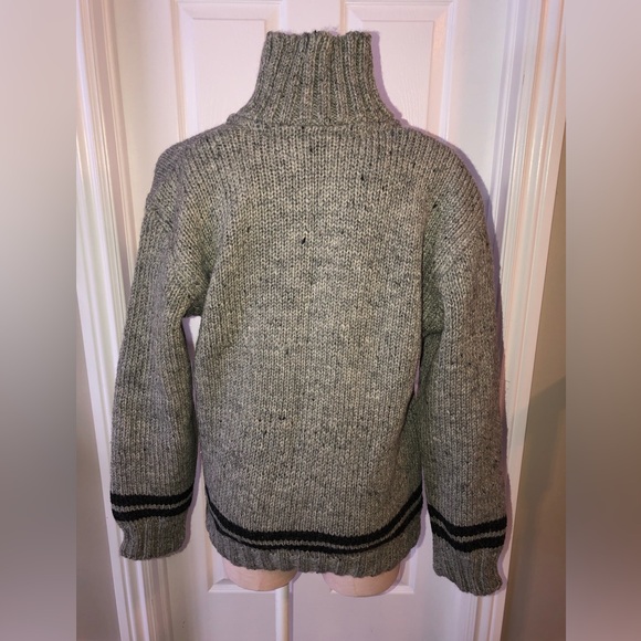 Balta Cozy Gray Bear Sweater - Picture 3 of 8